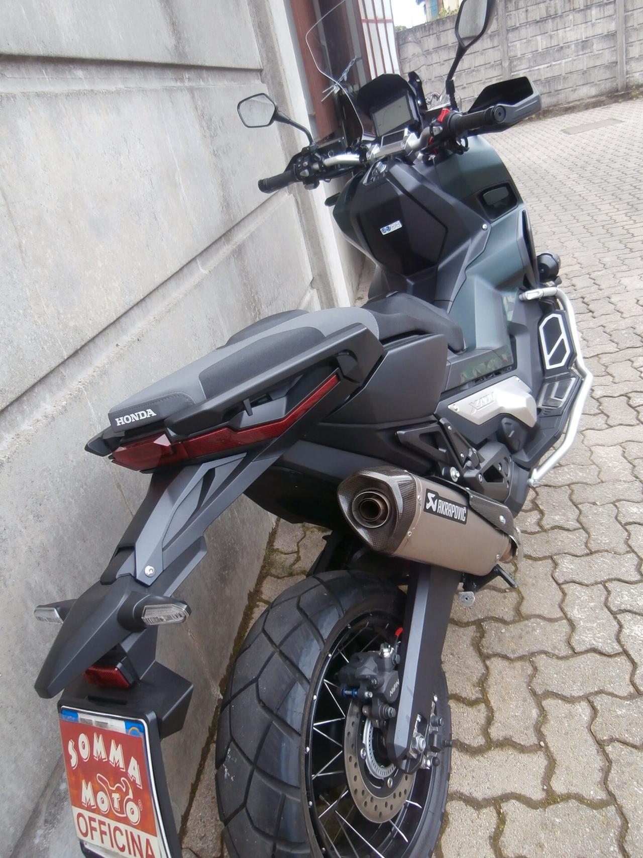 Honda X-ADV 750 (2018 - 20) 2020 passaggio incluso.