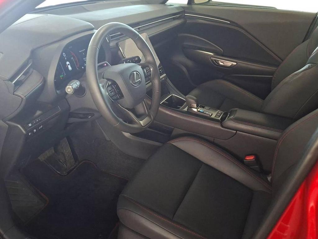 Lexus LBX 1.5 Hybrid Emotion 2WD