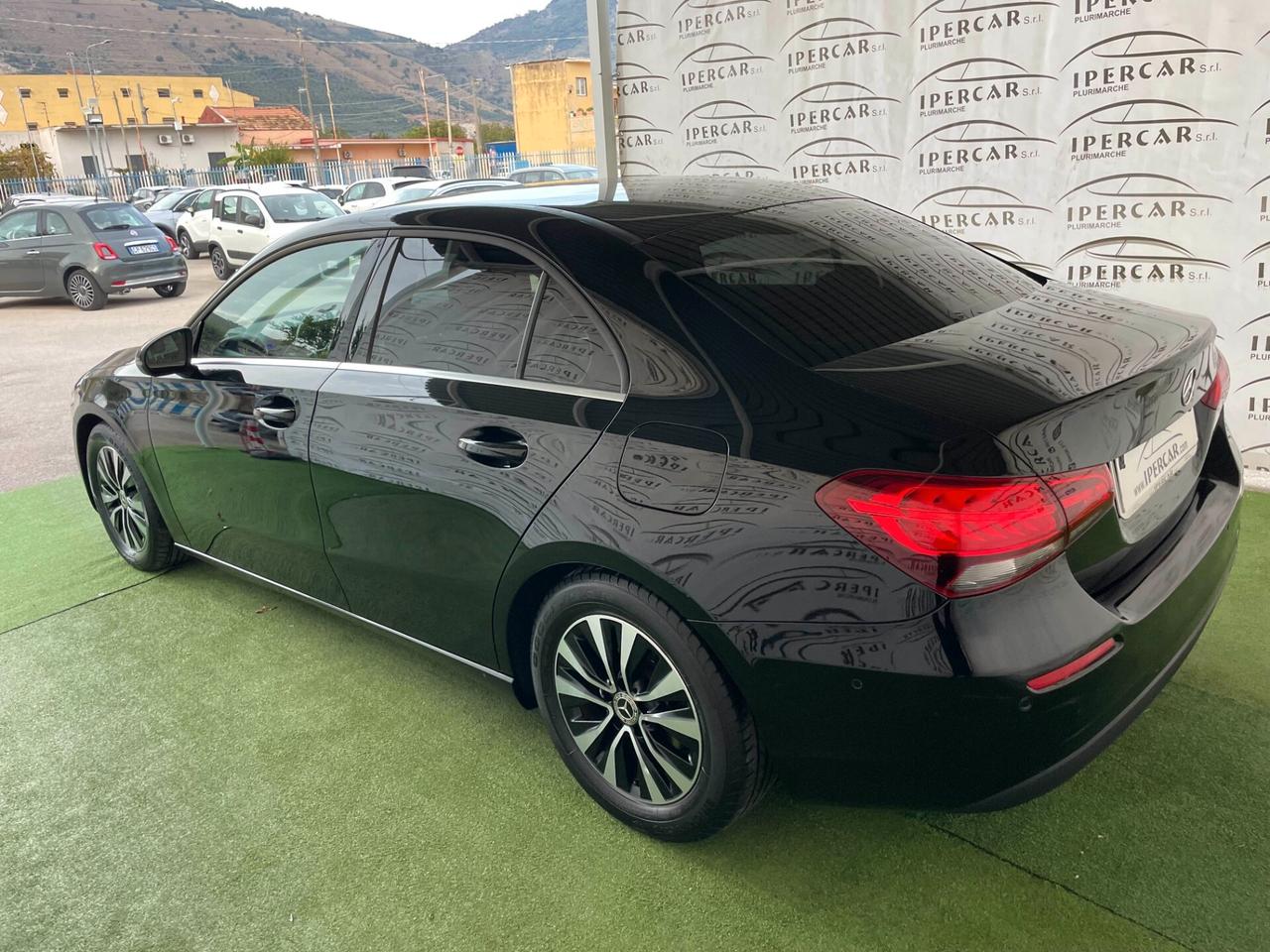 Mercedes-benz A 180 d Sedan 4p. Business