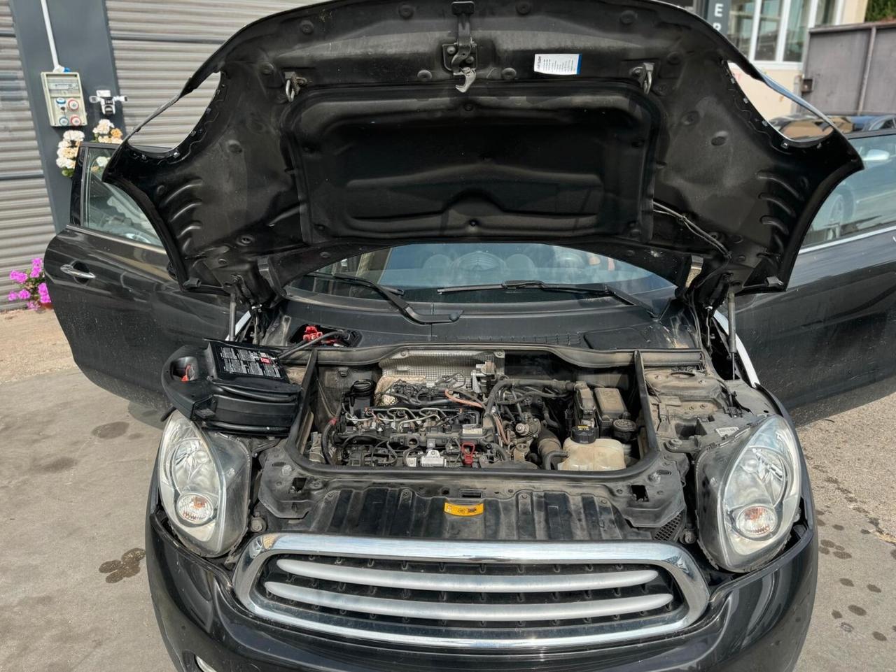 Mini Cooper D Paceman Mini 2.0 motore rotto