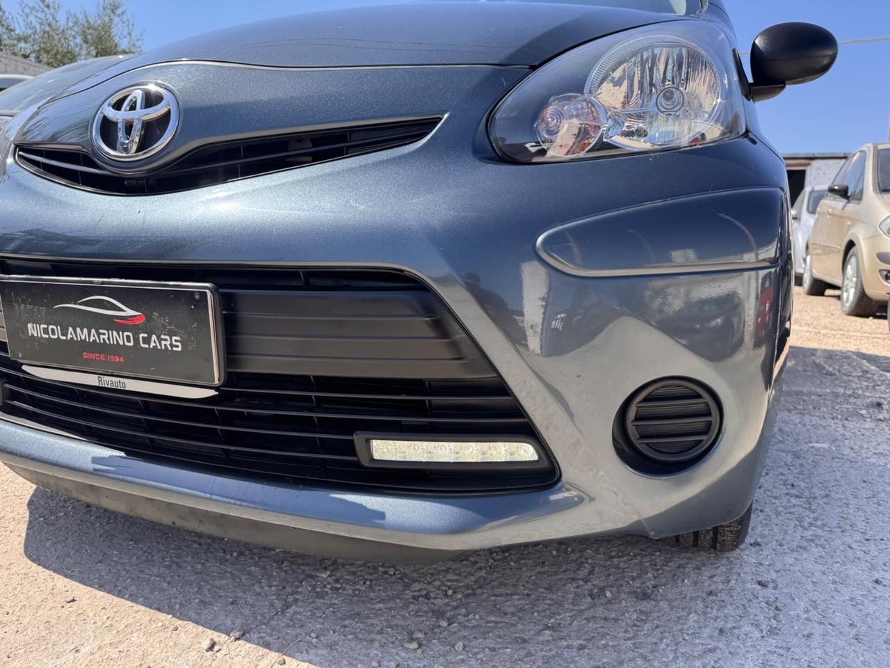 Toyota Aygo 1.0 VVT-i 5 porte “NAVI-LED”