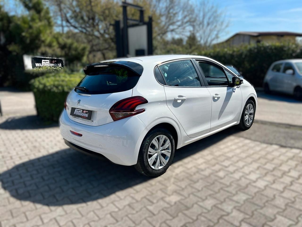 Peugeot 208 PureTech 68 5 porte Like