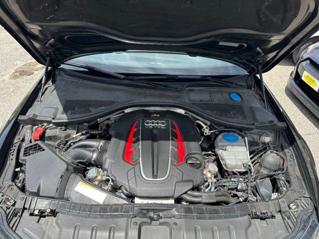 AUDI RS6 Avant 4.0 TFSI quattro tiptronic performance
