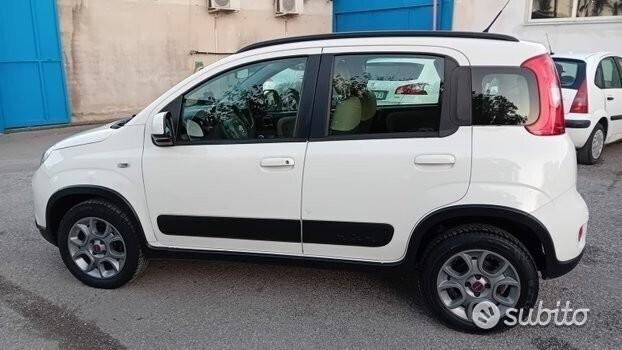 Fiat Panda 1.3 mjt-4X4-full-2013