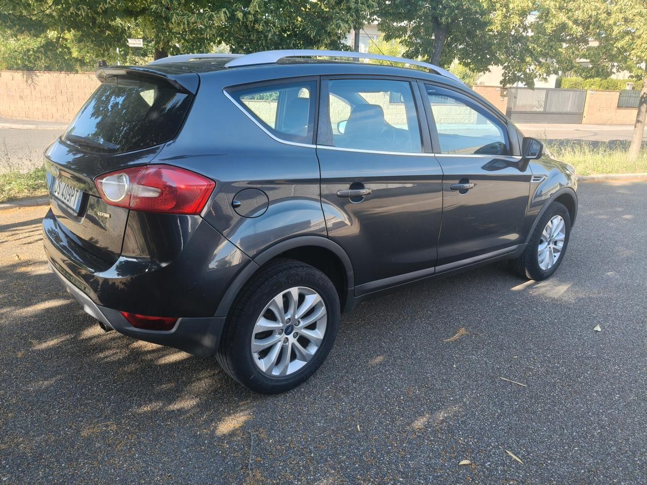 Ford Kuga 2.0 TDCi 4WD SOLO 128.000 KM