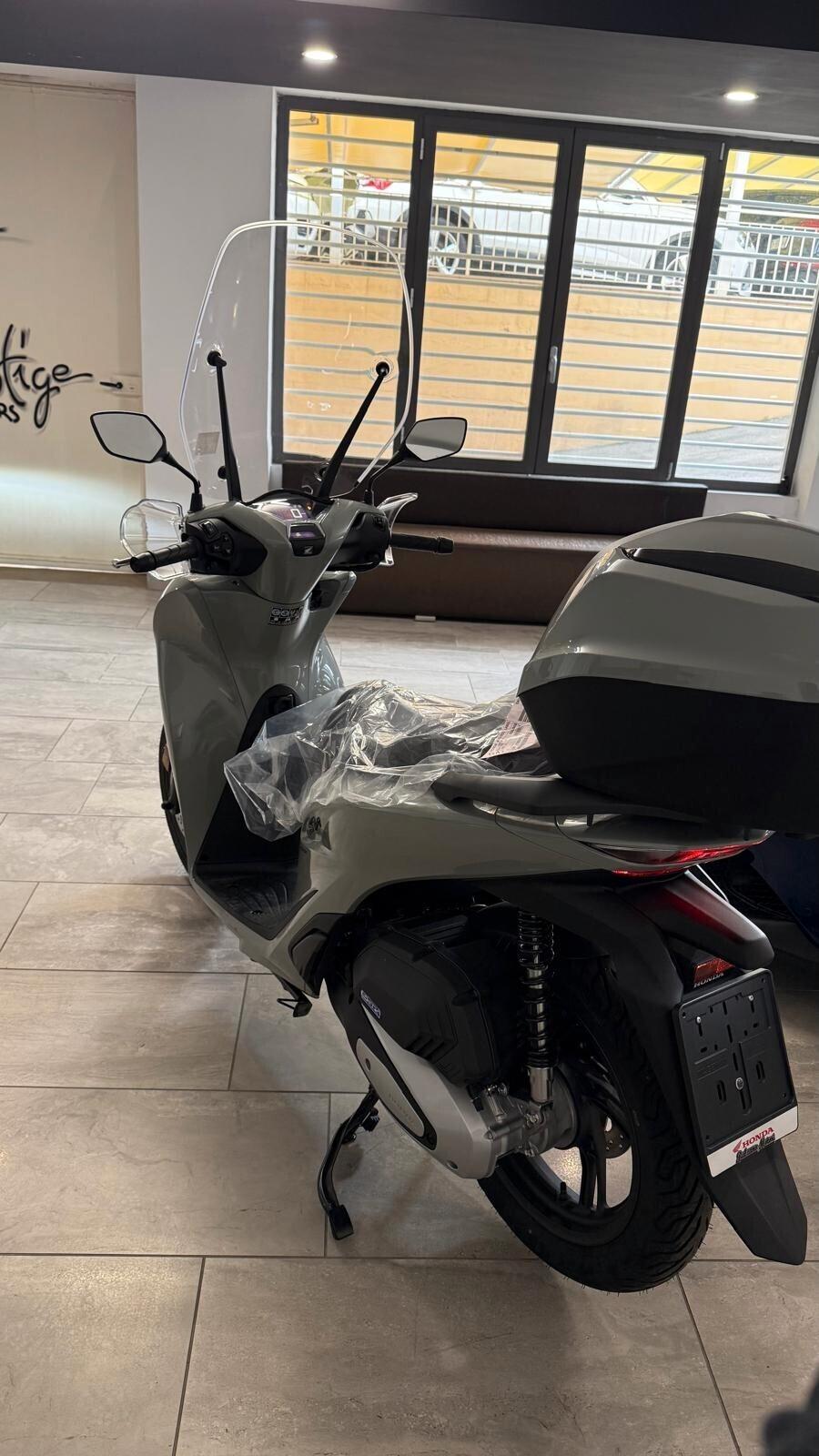 VARIE COLORAZIONI E MODELLI SH 125/150/350 ABS NUOVI