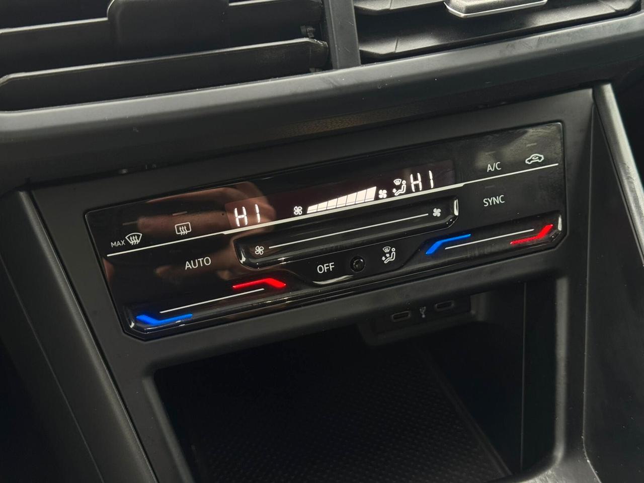 Volkswagen Taigo 1.0 TSI 110 CV R-Line