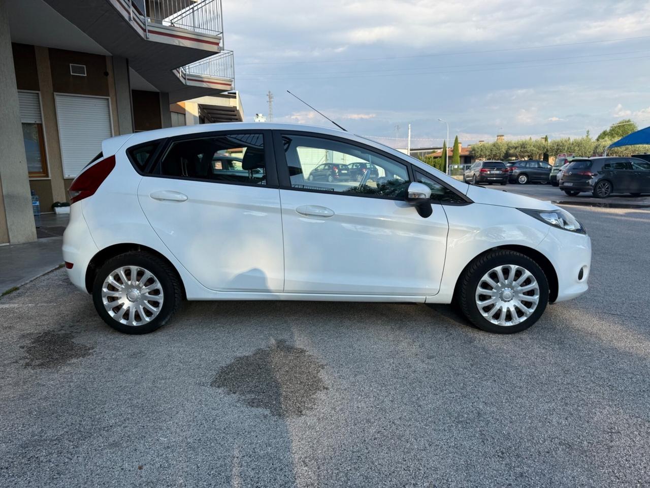Ford Fiesta 1.4 5 porte Bz.- GPL - Neopatentati