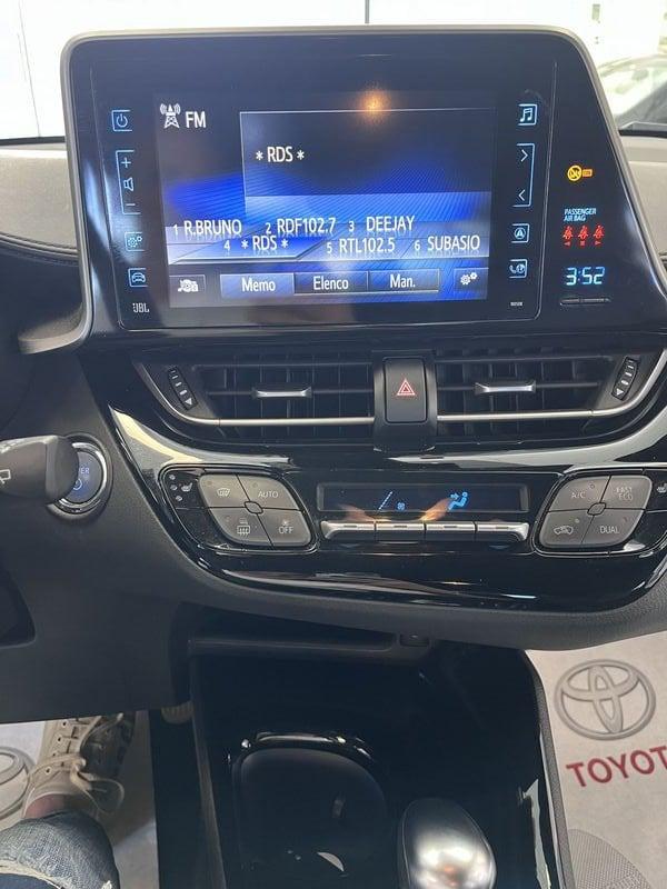 Toyota C-HR 1.8 Hybrid E-CVT Style