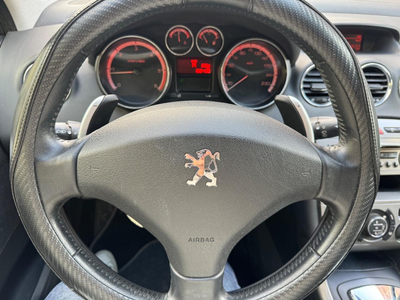 Peugeot 308 1.6 HDi 112CV cambio automatico 2011