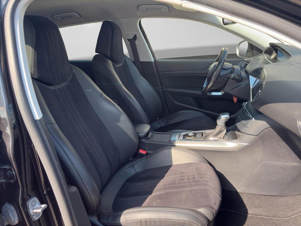 Peugeot 308 5p. 1.6 BlueHDi 120 aut. Allure