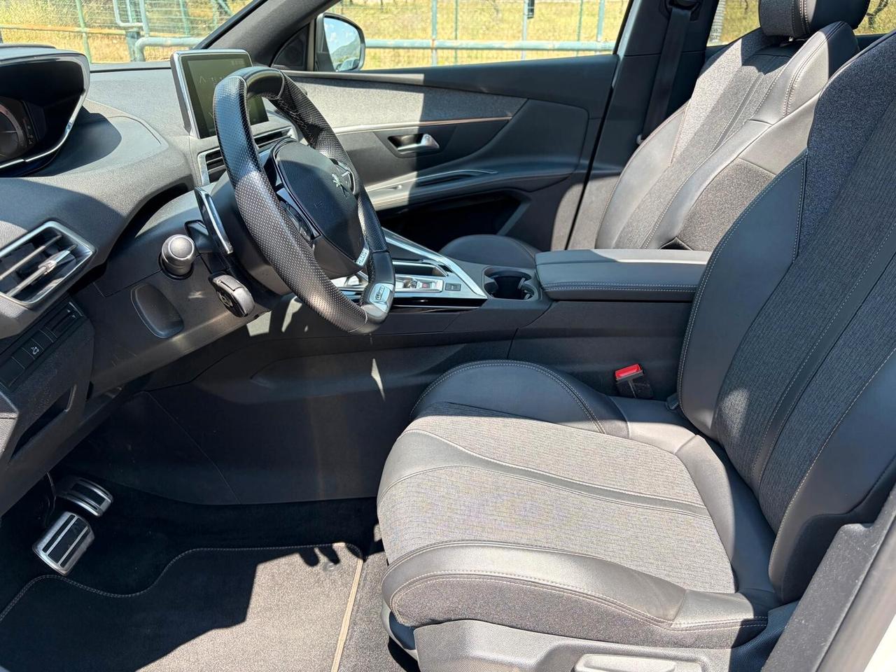 Peugeot 3008 II 2019 1.5 bluehdi GT Line EAT8 TETTO APRIBILE