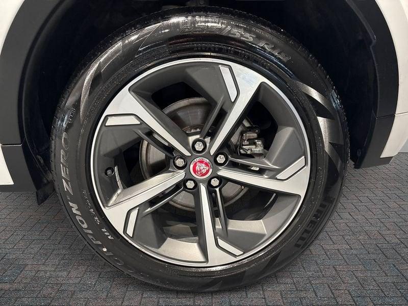 Jaguar E-Pace 2.0d i4 mhev R-Dynamic SE awd 204cv auto