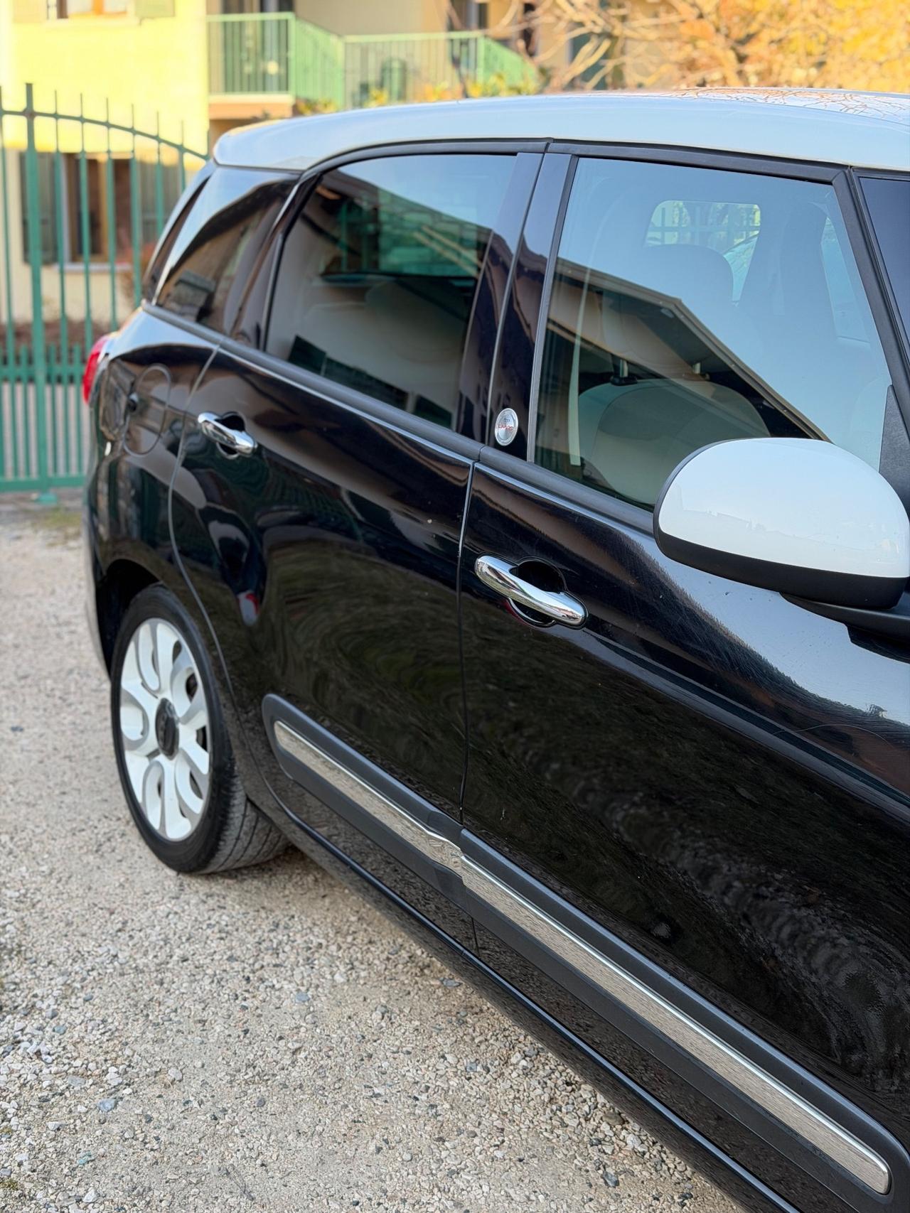 Fiat 500L LIVING LOUNGE KMCERT UNICOPR NEOPAT