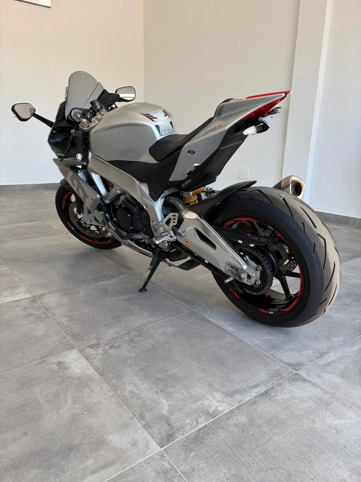 Aprilia RSV4 RR