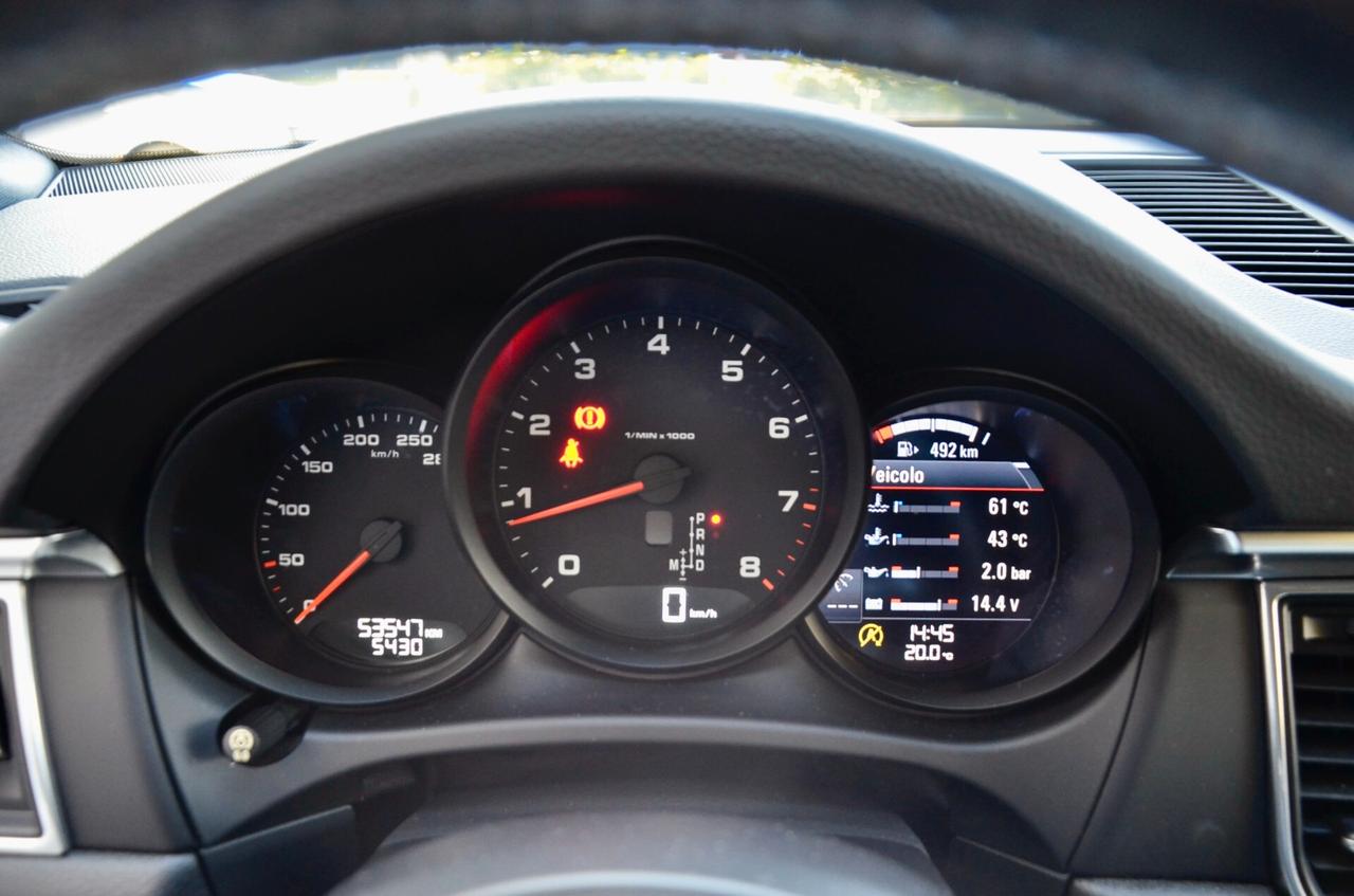 PORSCHE MACAN 2.0 252cv PDK, NO SUPERBOLLO, UFF ITALIANA, EURO 6B, XENO, RETROCAMERA, 21", PERMUTE
