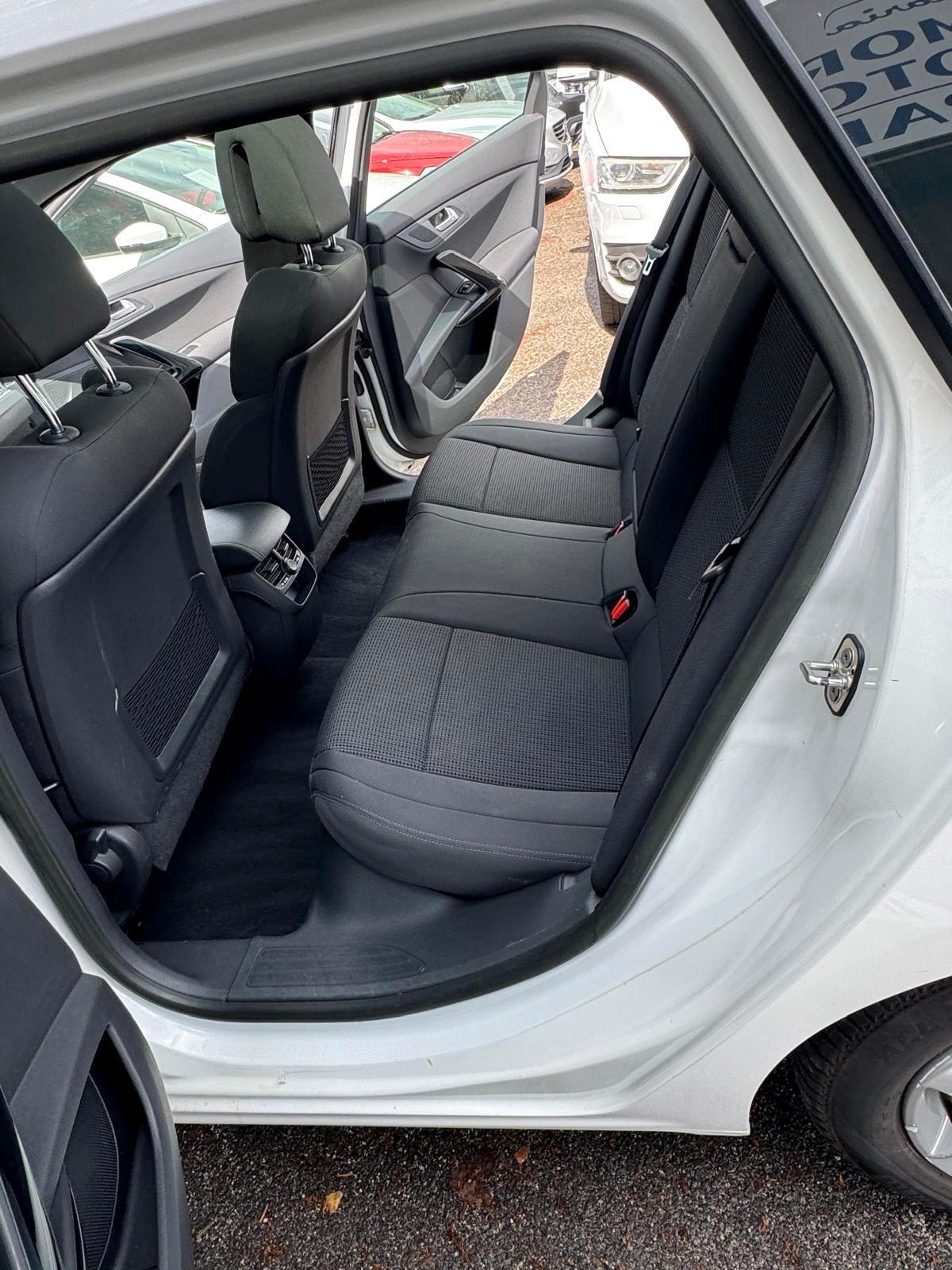 Peugeot 508 1.6 e-HDi 115CV S&S SW Ciel Active