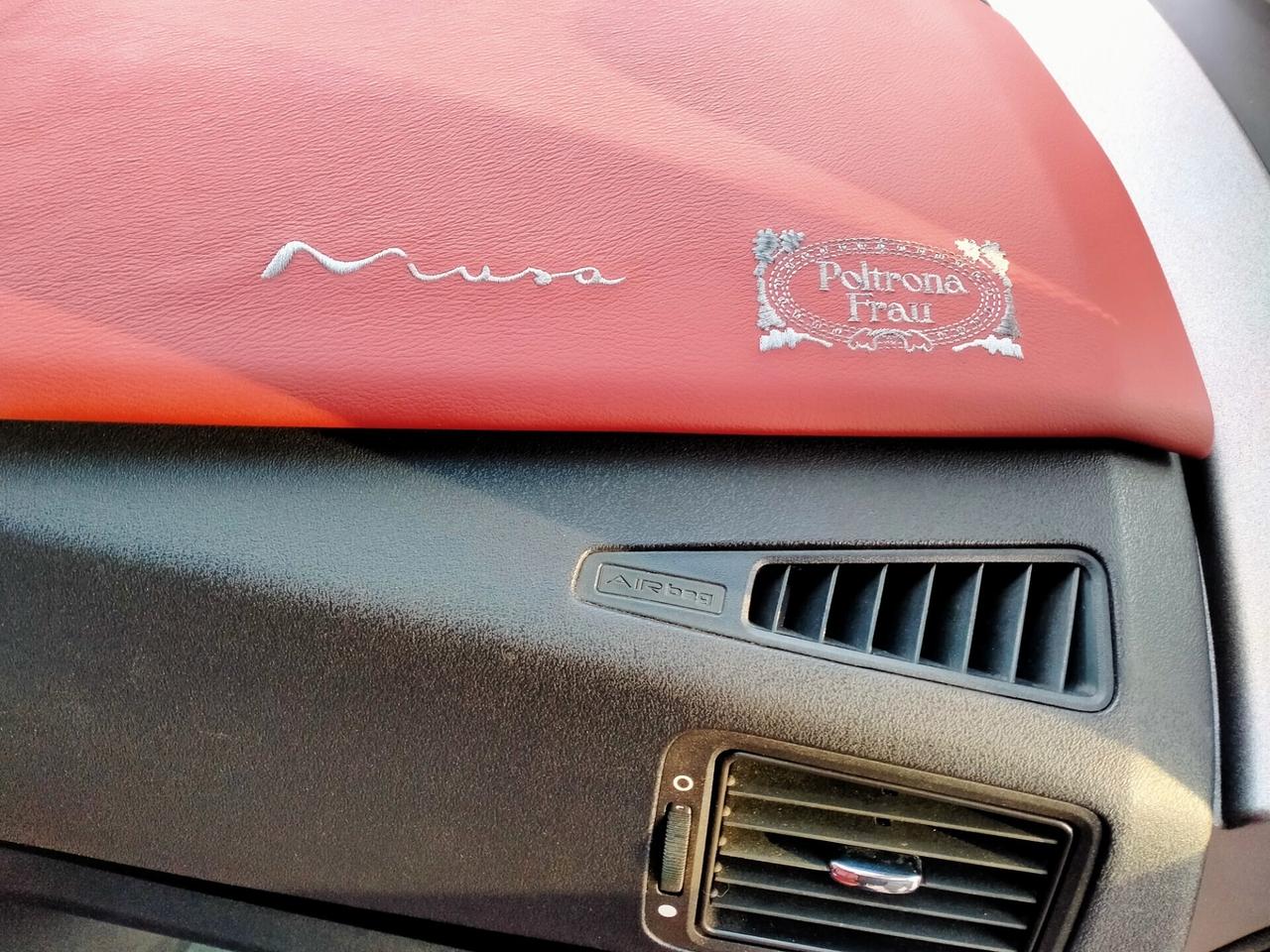 Lancia MUSA 1.4 16V AUTOMATIK "UNICA" POLTRONA FRAU TETTO PAN. NAVI SEDILI RISC.