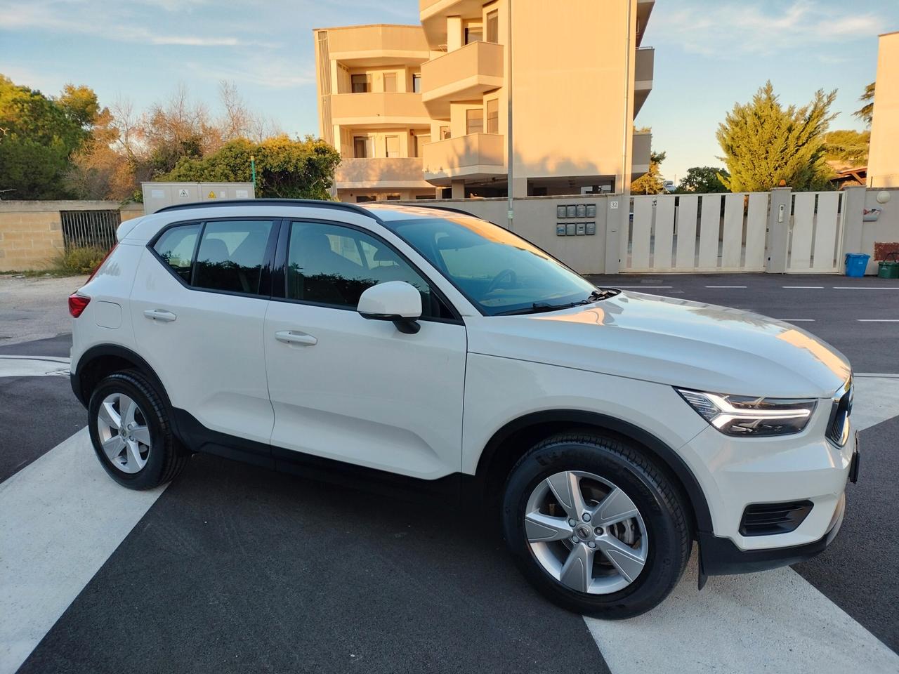 Volvo XC40 D3 AWD Geartronic Momentum