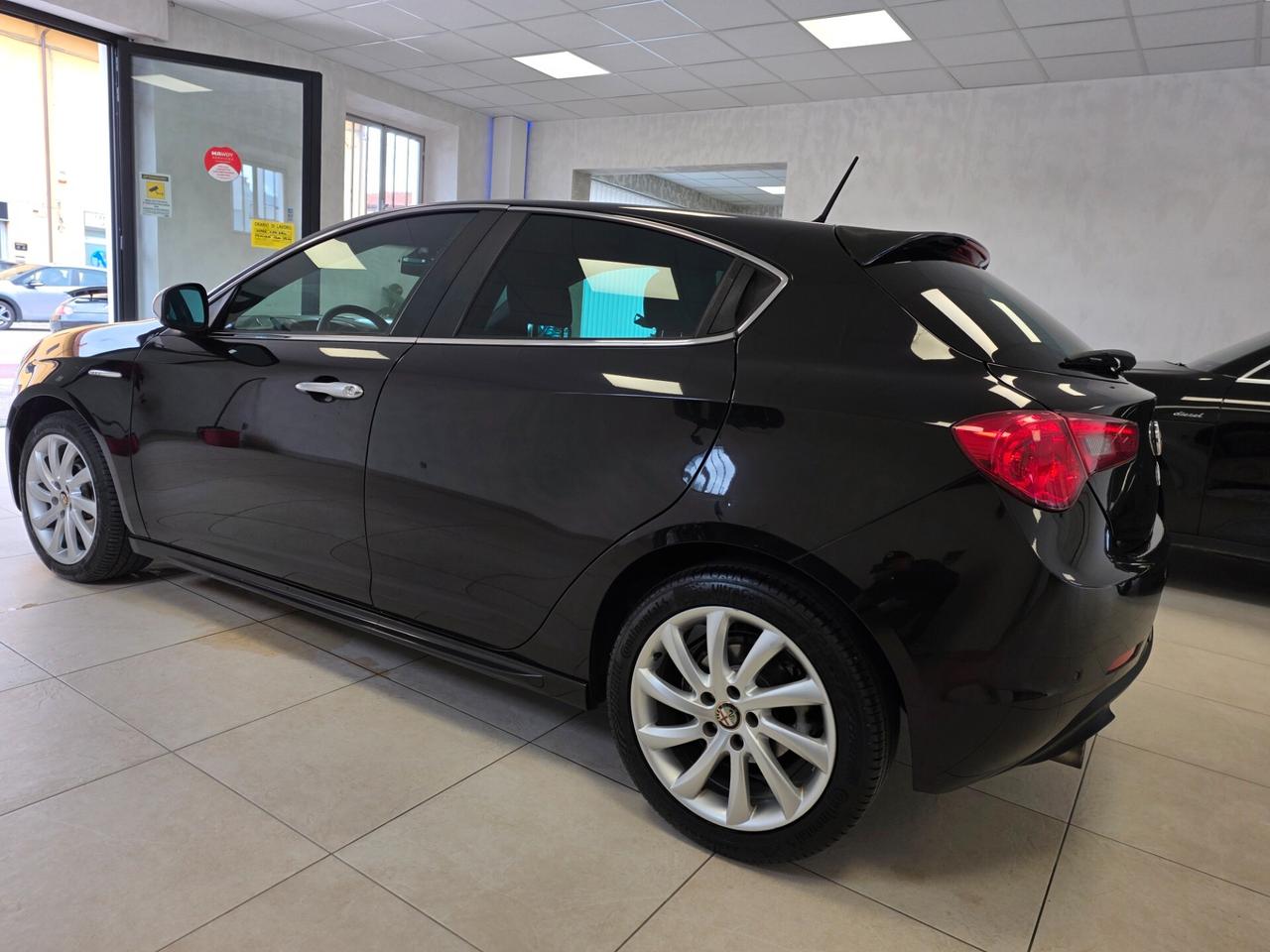 Alfa Romeo Giulietta 1.6 JTDm-2 105 CV Distinctive