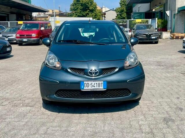 Toyota Aygo 1.0 12V VVT-i 5 porte Sol Tagliandatissima Garanzia 12M!!!!
