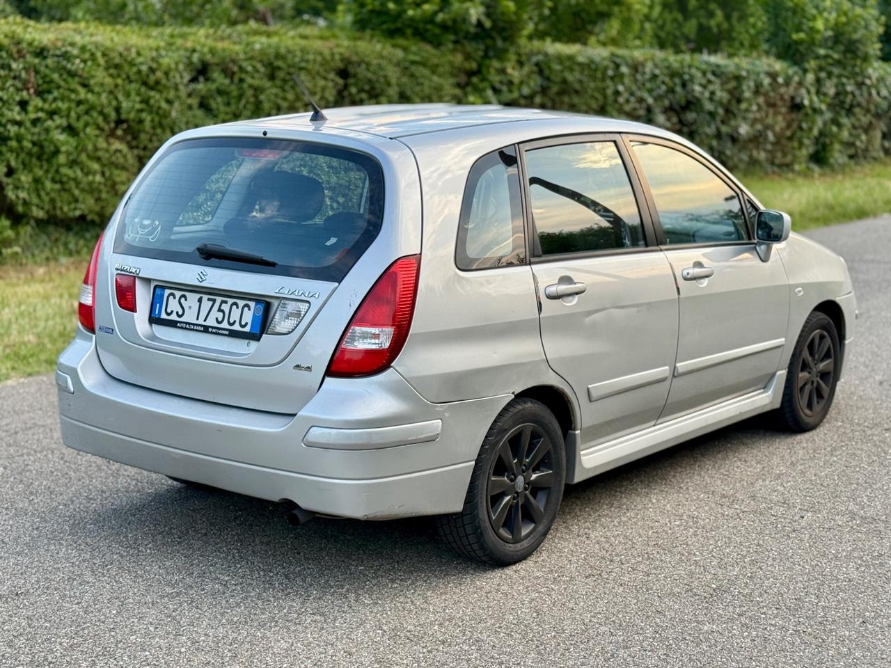 Suzuki Liana 1.6i 4x4 Benzina