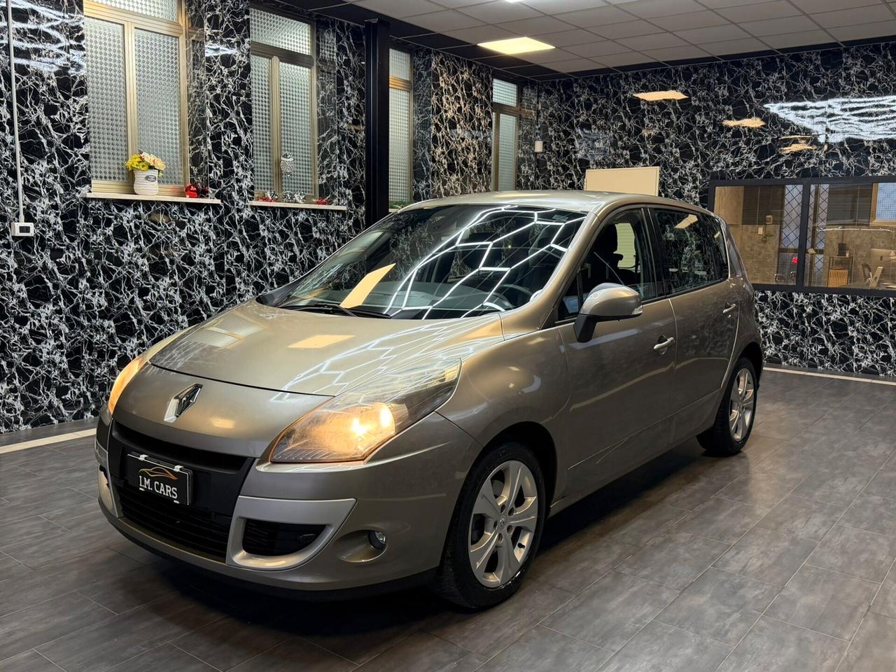 Renault Scenic Scénic X-Mod 1.4 TCe Dynamique