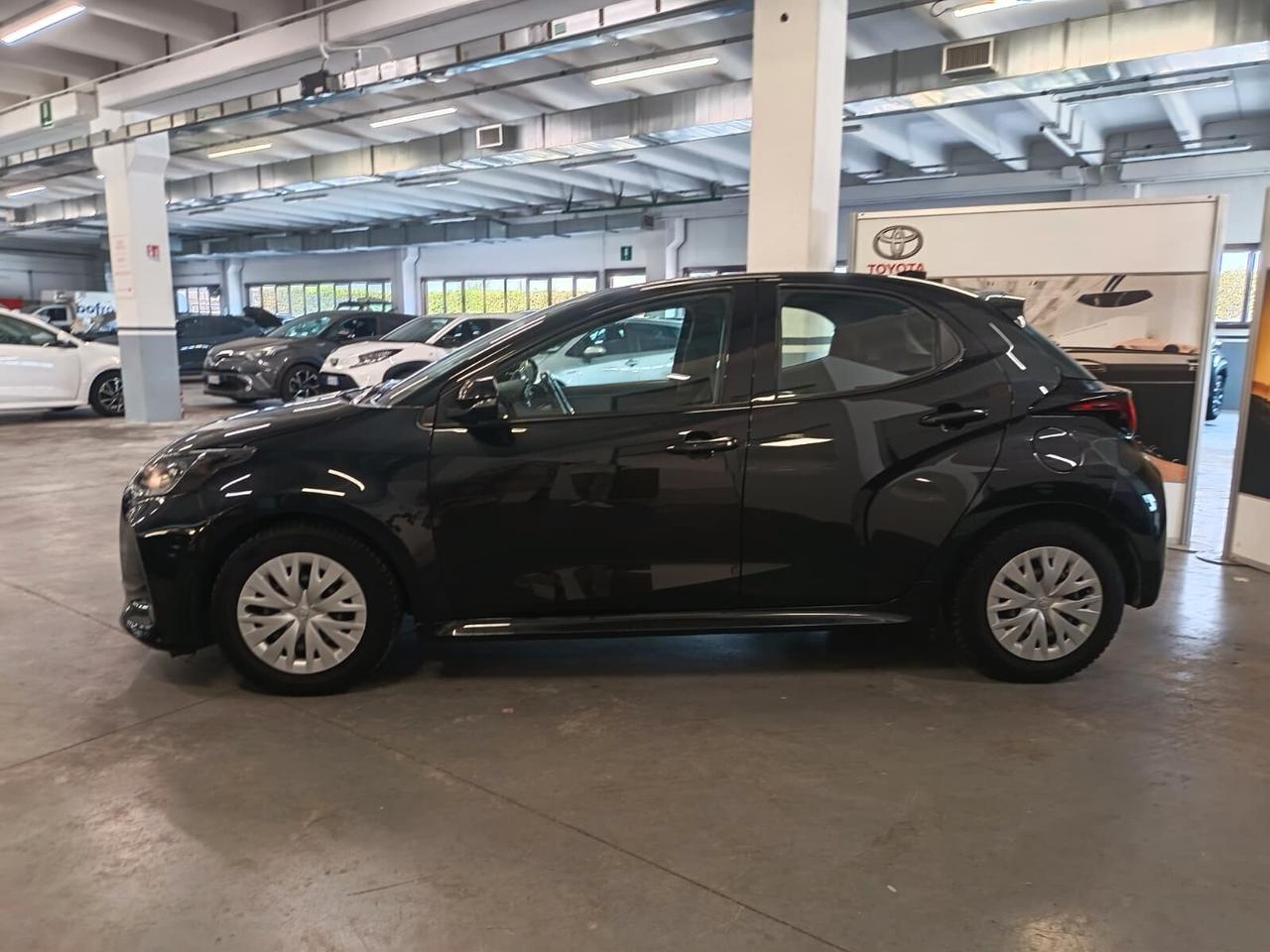 Toyota Yaris 1.0 5 porte Active