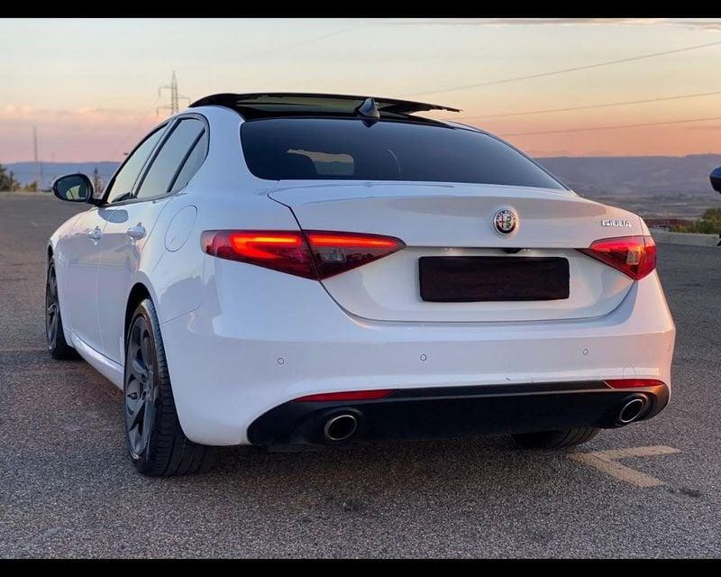 Alfa Romeo Giulia 2020 2.2 t Rosso Edizione 160cv auto