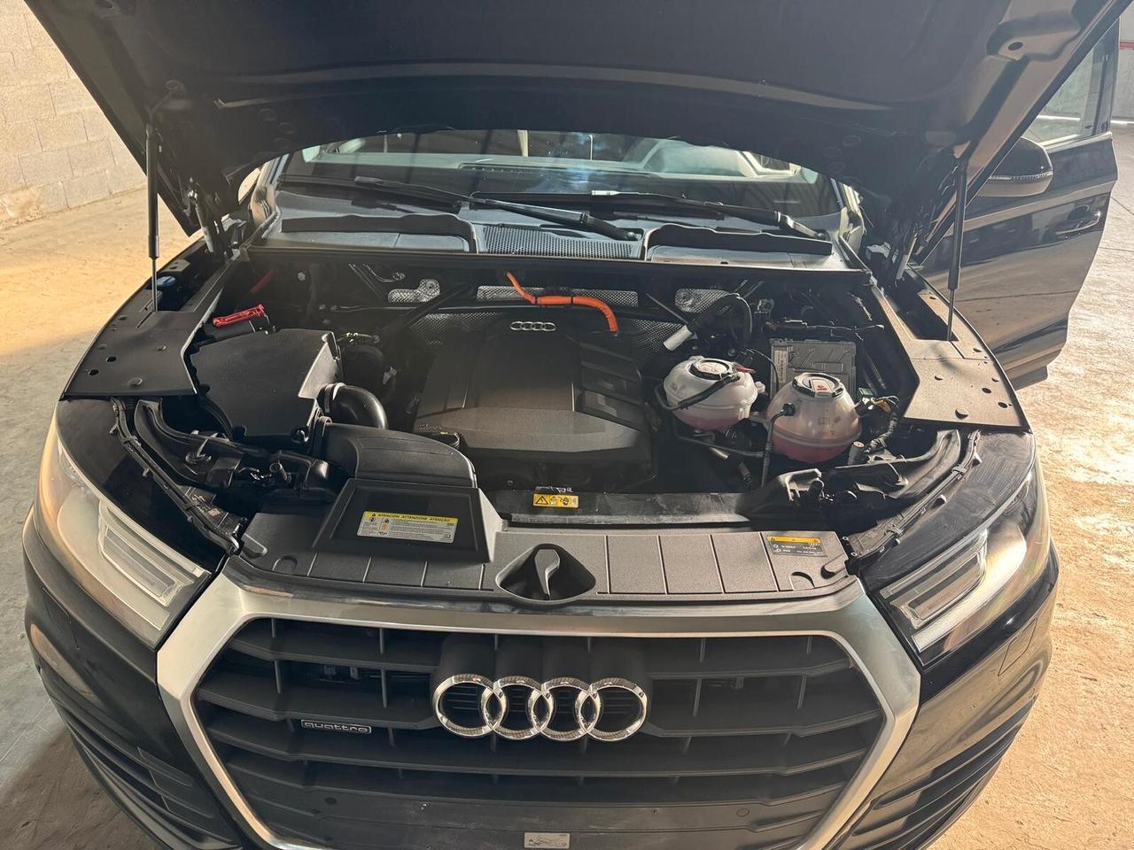 Audi Q5 50 2.0 tfsi e Business quattro 299cv s-tronic