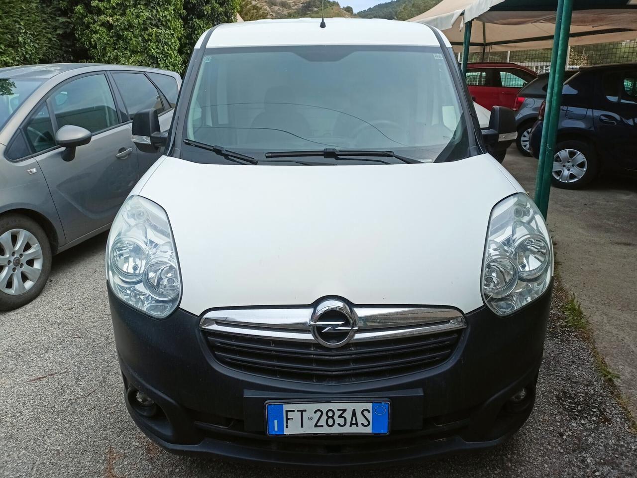 Opel Combo 1.3 CDTi 95CV BLITZ L1H1 750KG E6