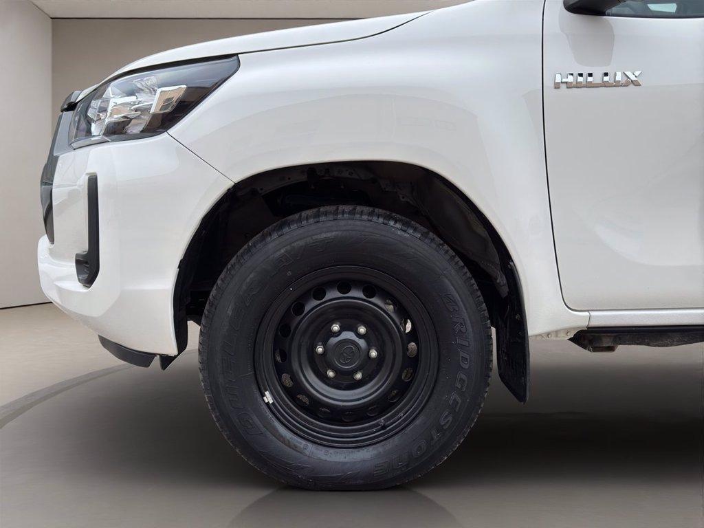 TOYOTA Hilux 2.4 d-4d SC 4x4 Comfort del 2022