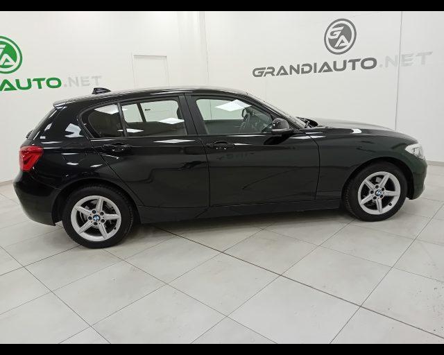 BMW 116 Serie 1 F/20-21 2015 - d 5p Advantage auto