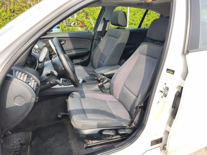 BMW Serie 1 (E87) 118d cat 5 porte Attiva...