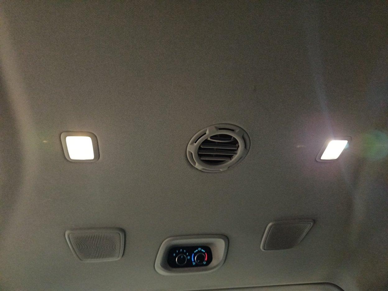 FORD Tourneo Custom 1ª s - Tourneo Custom 320 2.0 EcoBlue 150CV MHEV PC Active