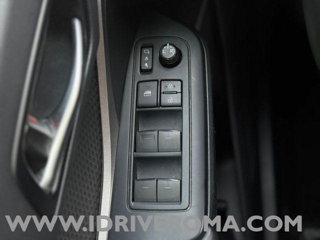 TOYOTA C-HR 1.8 Hybrid E-CVT Business
