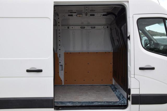 RENAULT Master L2H2 2.3