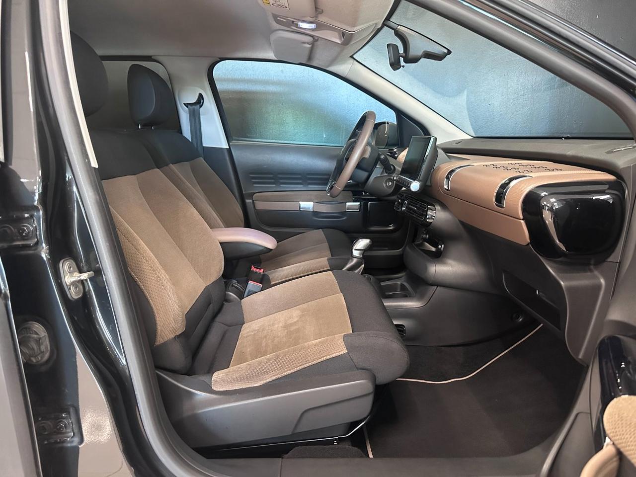 Citroen C4 Cactus 1.6 bluehdi Just Black 100cv