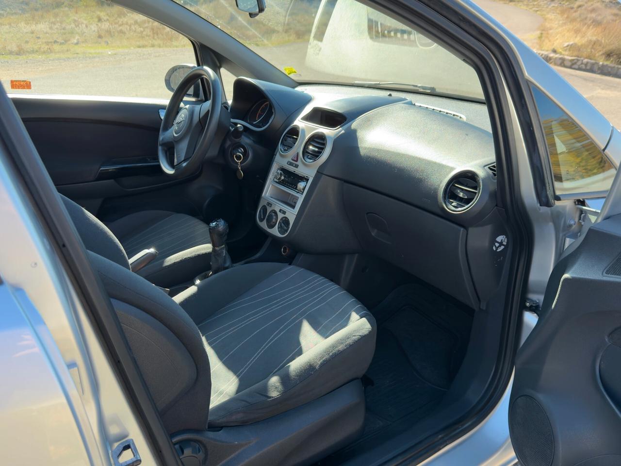 Opel Corsa 1.3 75CV