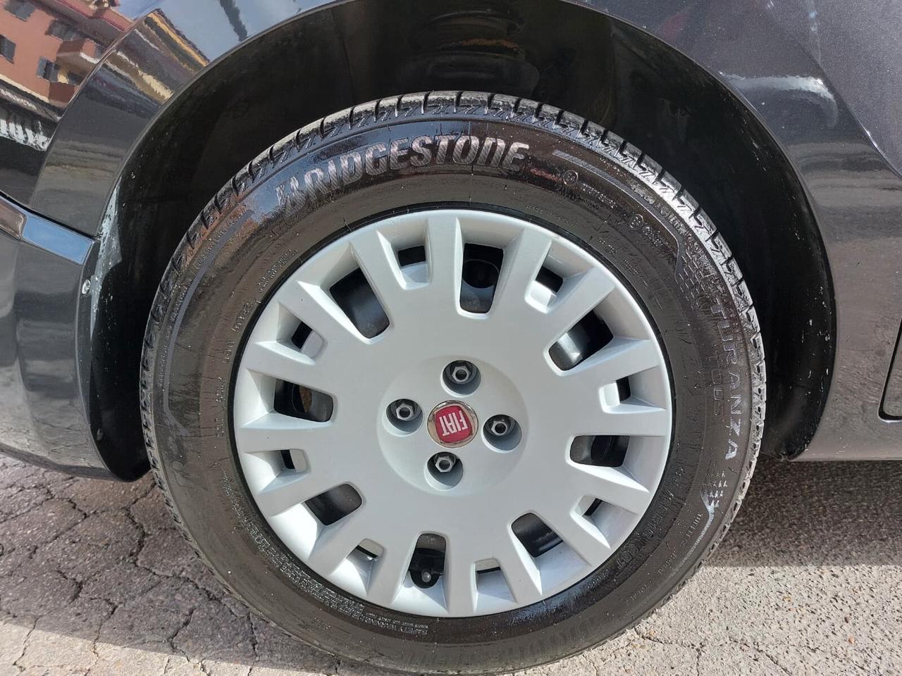 QUBO 1.3 Multijet Lounge Cat.Euro6