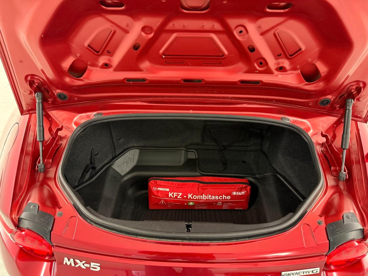 Mazda MX-5 1.5L Skyactiv-G AVANTAGE -CABRIO