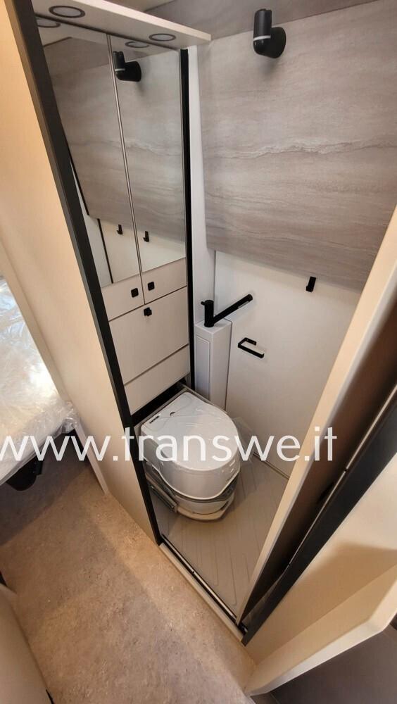 Bürstner Papilon PC 6.0 van con letto matrimoniale posteriore