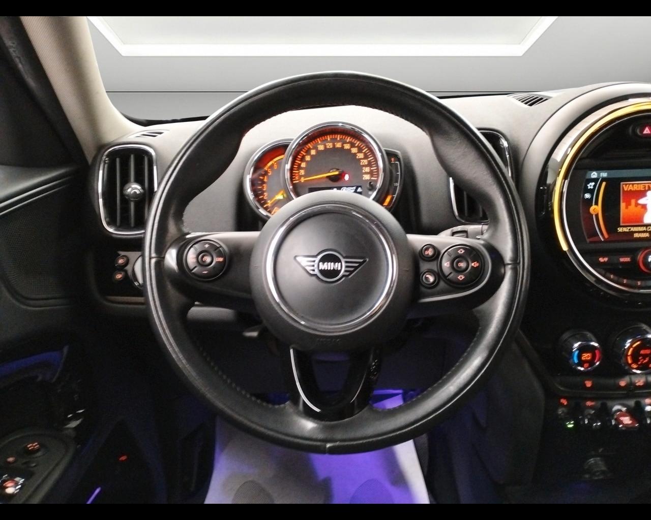 MINI Mini Countrym.(F60) Mini 2.0 Cooper D Hype...