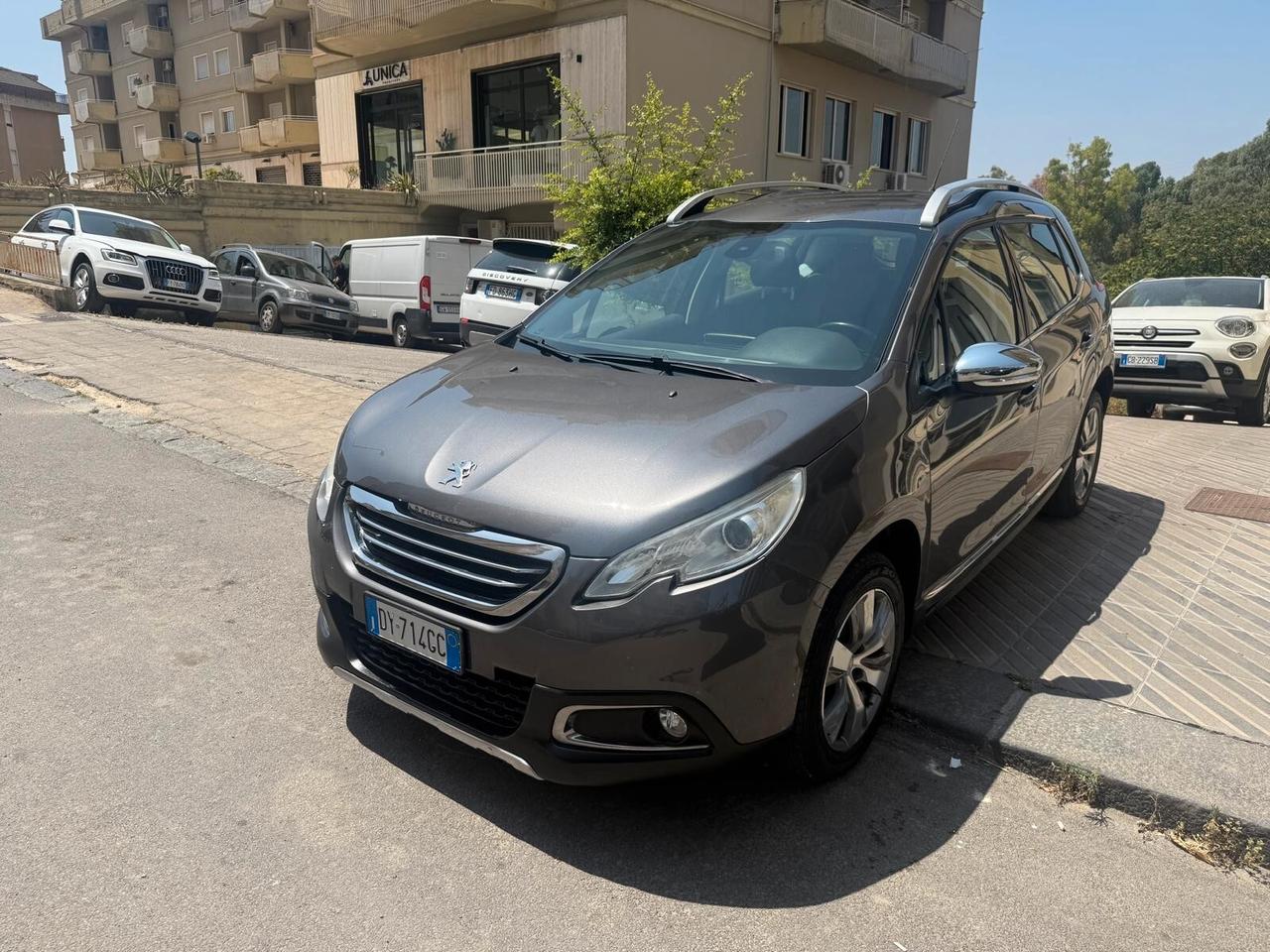 Peugeot 2008 BlueHDi 100 S&S Black Matt