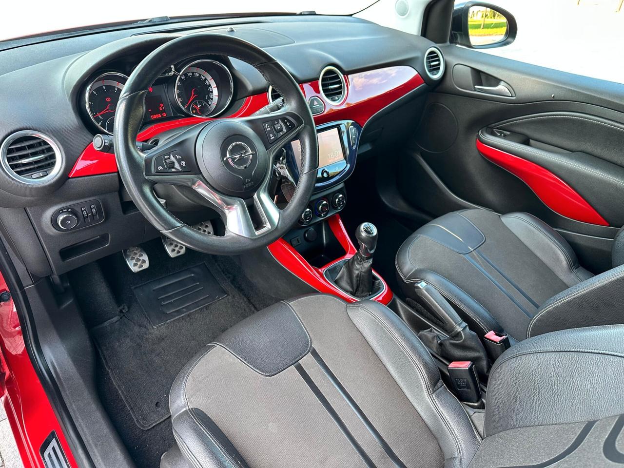 Opel Adam 1.4 87 CV White/Black Link