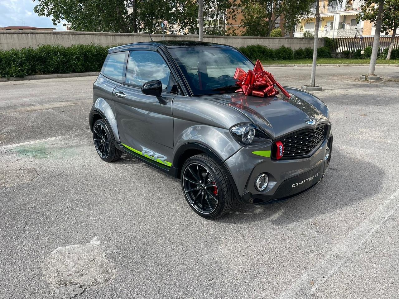 Minicar Chatenet CH46 RR tua da 215 euro al mese