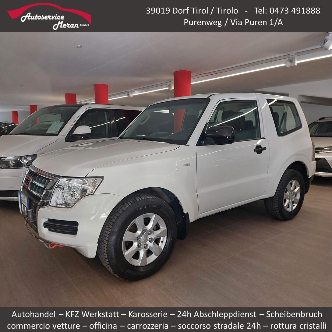 Mitsubishi Pajero 3.2 DI-D 4x4 100TH gancio verricello