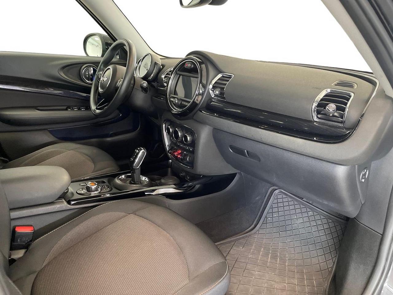 MINI Mini IV F54 2019 Clubman - Mini Clubman 1.5 One D Business auto