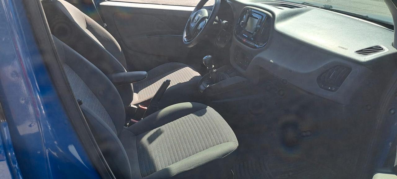 Fiat Doblò 1.6 MJT 16V 120CV Pop 7 POSTI