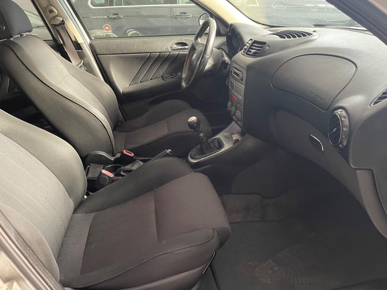 Alfa Romeo 147 1.9 JTD (120) 5 porte Murphy&Nye